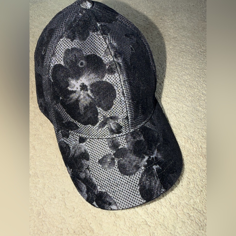 Lululemon Baller Womens Hat *Flocked Black Reflective New Adjustable